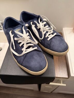 Saint Laurent Navy Suede Low-Top Sneakers with Contrast Laces